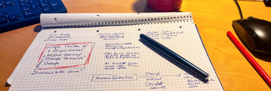 Meine Artikel im Dialog mit KI entstehen auf einem Blatt Papier.